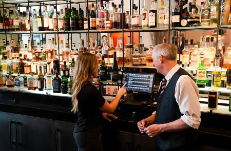 Photo for: Tech Tools That Boost Efficiency In Bar Operations
