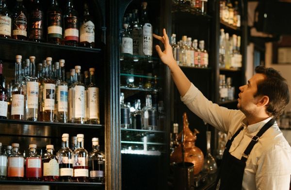 Bar Books We Recommend For Every Aspiring Bartender