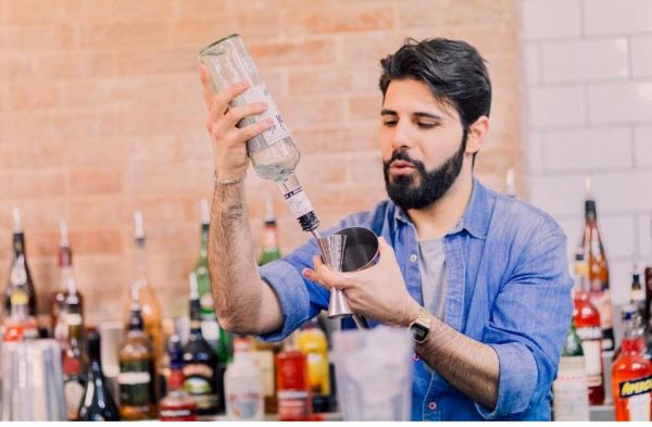 What Bartenders Need To Know About the Pop-Up Bar Concept